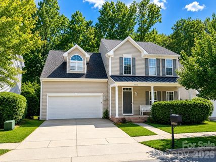 11911 Royal Castle Court active home in Kingsley, Charlotte, NC