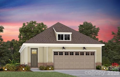 2016 Belmont View Drive active home in Carolina Riverside, Belmont, NC