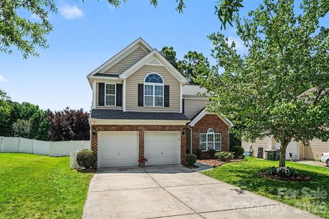 3409 Market View Drive pending home in The Farm At Riverpointe, Davidson, NC