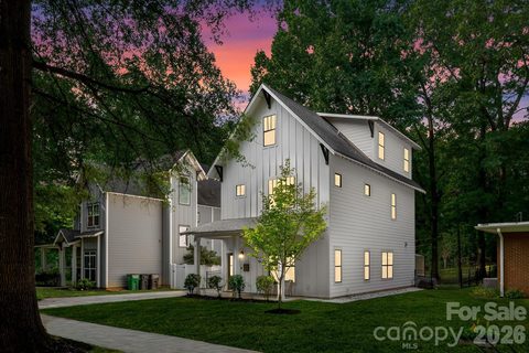 423 Sylvania Avenue active home in Lockwood, Charlotte, NC
