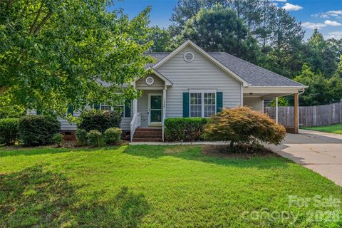 5408 Mallard Lane active home in Mallard Crossing, Gastonia, NC