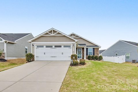 2231 Hemming Way active home in Elmwood Cottages, Boiling Springs, SC
