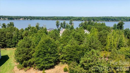 11222 Island View Lane pending lot in Edgewater, Lancaster, SC