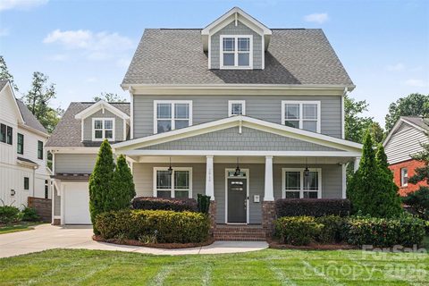 2914 Windsor Avenue pending home in Sedgefield, Charlotte, NC
