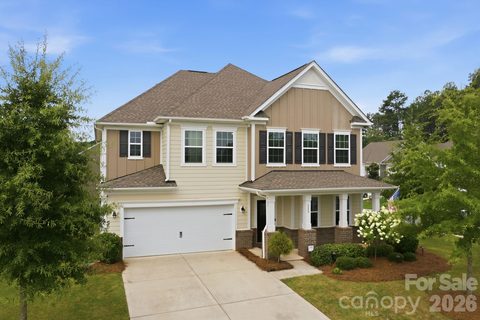 111 Slip Shot Lane pending home in Falls Cove At Lake Norman, Troutman, NC
