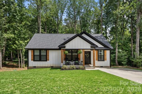 A home in Saddlewood