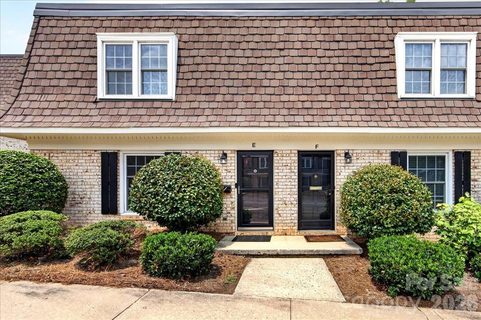 Homes in Trianon, Charlotte