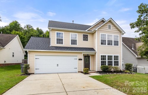 223 Newport Drive pending home in Manchester Place, Kannapolis, NC