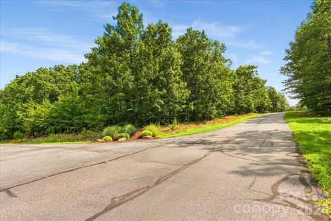 149 Mossy Oak Trail active home in Grandview Peaks, Nebo, NC