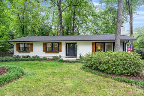 6233 Rose Valley Drive pending home in Montclaire, Charlotte, NC