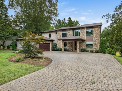 2011 Sharon Avenue pending home in Brookwood Hills, Charlotte, NC