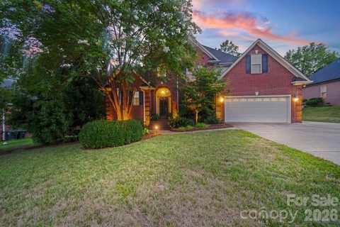 4333 Winder Trail active home in Cramer Woods, Gastonia, NC