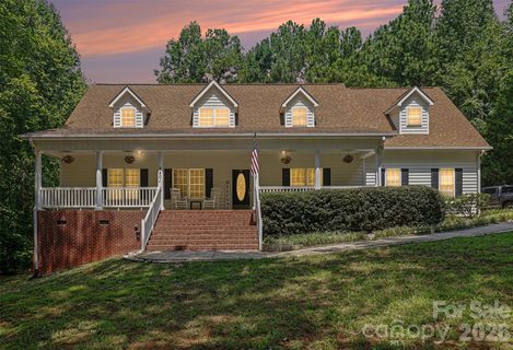 8401 Shelley Mullis Road active home in Belair Hills, Fort Mill, SC