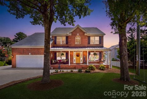 Homes in South Point Ridge, Belmont