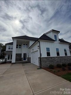 4483 Splash Trail sold home in Lakeside Pointe, Sherrills Ford, NC