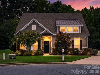 229 Hunters Hill Drive pending home in Larkin Golf Club, Statesville, NC