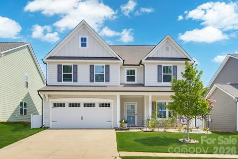 5016 Mooreland Oaks Way active home in Mooreland Oaks, Mount Holly, NC