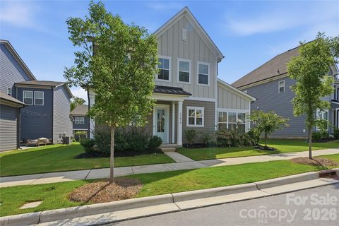 15610 Sanderson Hill Road active home in Mayes Hall, Davidson, NC
