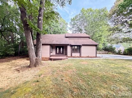 Homes in Providence Woods, Matthews