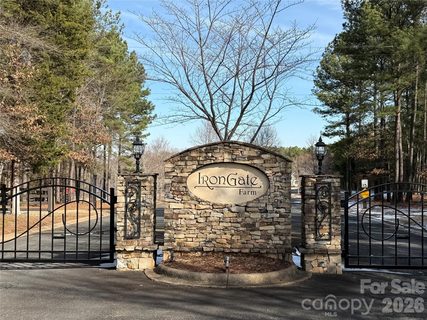 868 Bellegray Road pending lot in Irongate Farm, Clover, SC