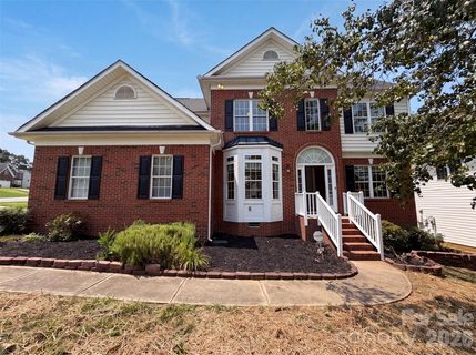 2318 Phlox Court active home in Back Creek Forest, Charlotte, NC