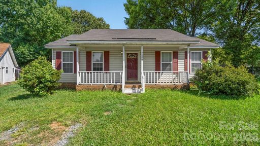 6224 Cottageville Lane pending home in Melynda Woods, Charlotte, NC