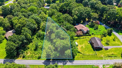 47 Acres Dover Street active home in Woodland Oaks, Claremont, NC