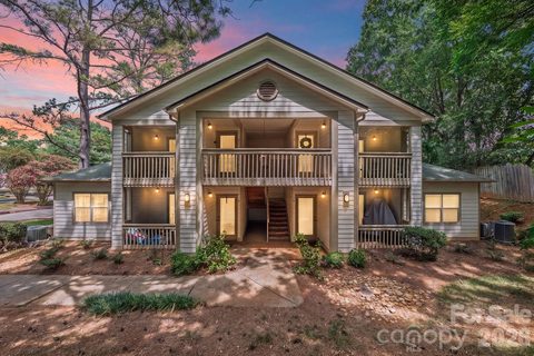 1051 Churchill Downs Court active home in Churchill Downs, Charlotte, NC