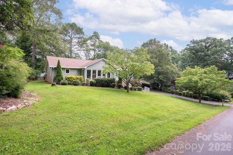 23 S Oaks Circle pending home in South Oaks, Asheville, NC