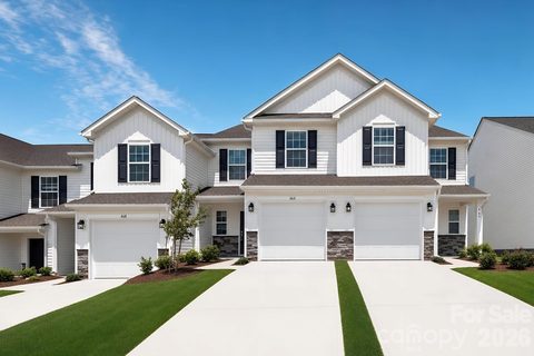 432 Sand Dunes Drive pending home in Bakers Creek, Kannapolis, NC