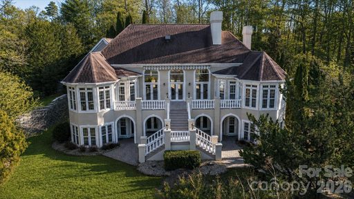 705 Lake Club Drive active home in Lakeview Pointe, Nebo, NC