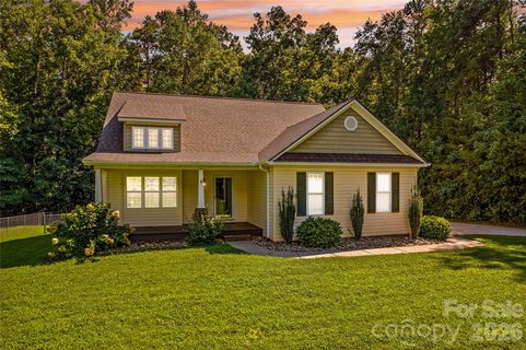 215 Meadow Lake Drive pending home in Goodman Lake Meadows, Salisbury, NC