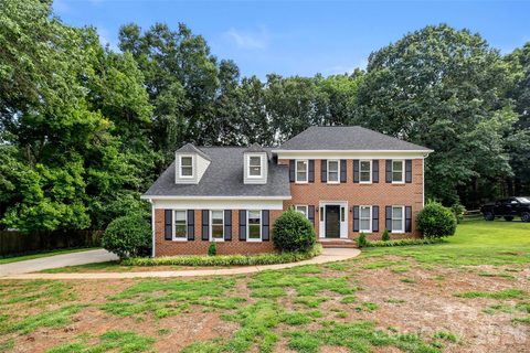 13110 Graymist Drive active home in Graystone, Charlotte, NC