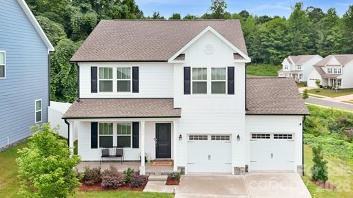 5256 Piedmont Run Road active home in Mooreland Oaks, Mount Holly, NC