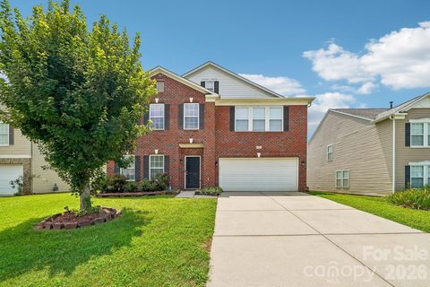 226 Elaine Court active home in Clover Meadows, Clover, SC