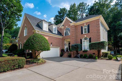 3512 Rhett Butler Place active home in Providence Plantation, Charlotte, NC