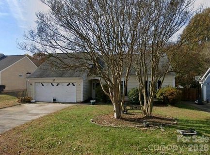7305 Ginger Spice Lane pending home in Morris Farms, Charlotte, NC