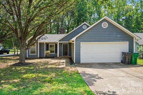 11616 Bowsby Court active home in Brookstead, Charlotte, NC