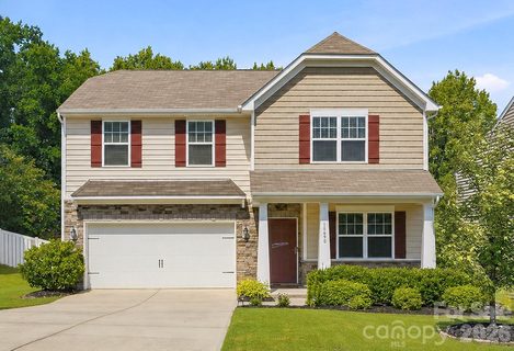 10690 Sapphire Trail pending home in Waterford On The Rocky River, Davidson, NC