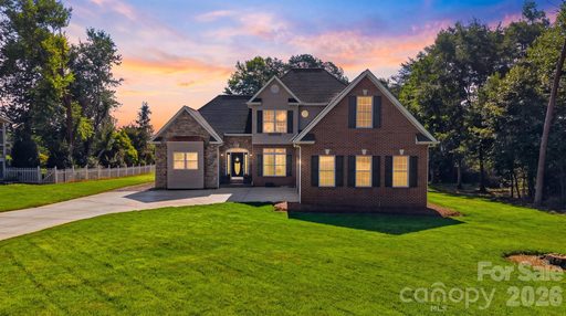 4510 18th Street Lane sold home in Forest Creek Estates, Hickory, NC