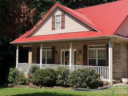 2017 Cameron Heights Circle pending home in Cameron Heights, Denver, NC