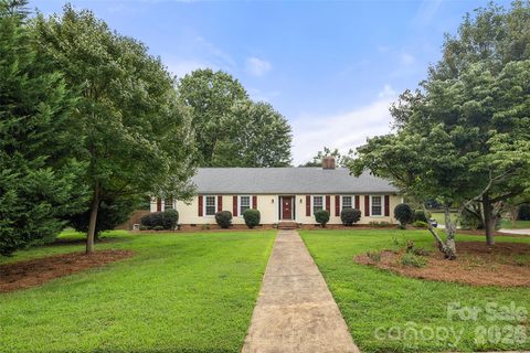 3701 Princeton Drive pending home in Fairways, Gastonia, NC