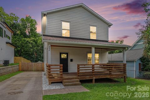 842 Belmont Avenue active home in Belmont, Charlotte, NC