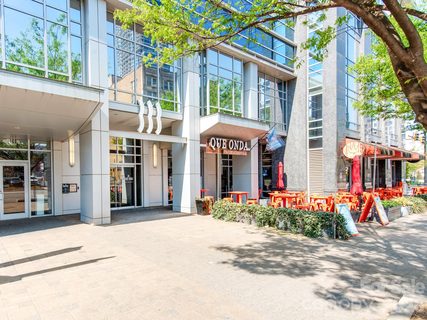 333 W Trade Street pending home in Trademark, Charlotte, NC