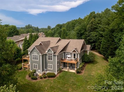 21 N Kaufman Stone Way pending townhome in Biltmore Lake, Biltmore Lake, NC