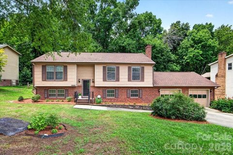5000 Cedar Forest Drive