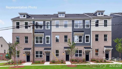 513 Annagh Drive active townhome in Kingman Townhomes, Charlotte, NC