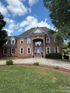 232 40th Avenue Drive active home in Moores Ferry, Hickory, NC