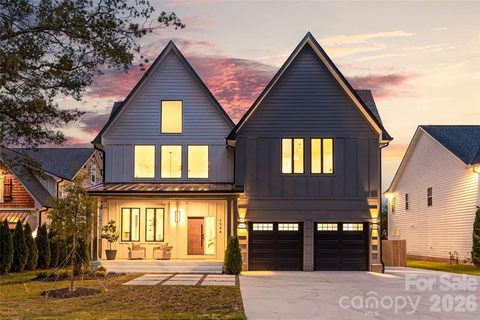 1344 Richland Drive active home in Cotswold, Charlotte, NC