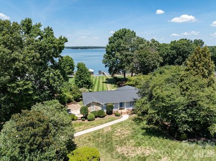 Sailors Lair, Mooresville